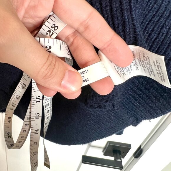 J. Crew Navy Blue Popcorn Cable Knit Crew Neck Sweater Lamb's Wool Blend Size M - Picture 5 of 6